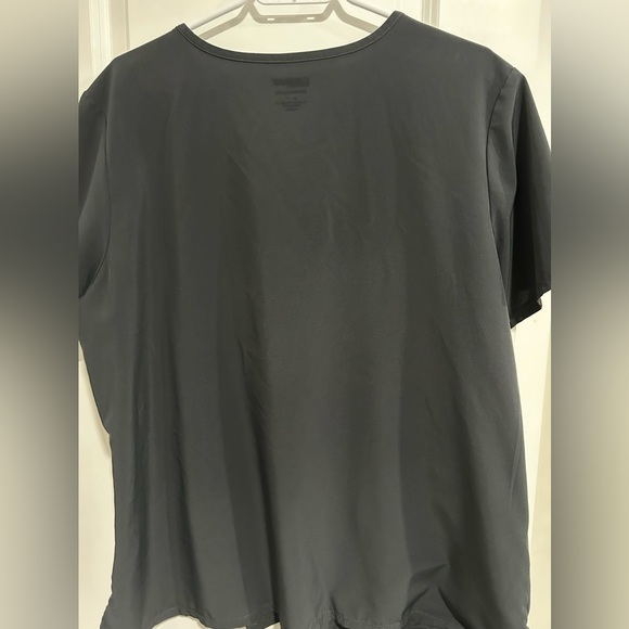 Scrubs - Picture 2 of 3